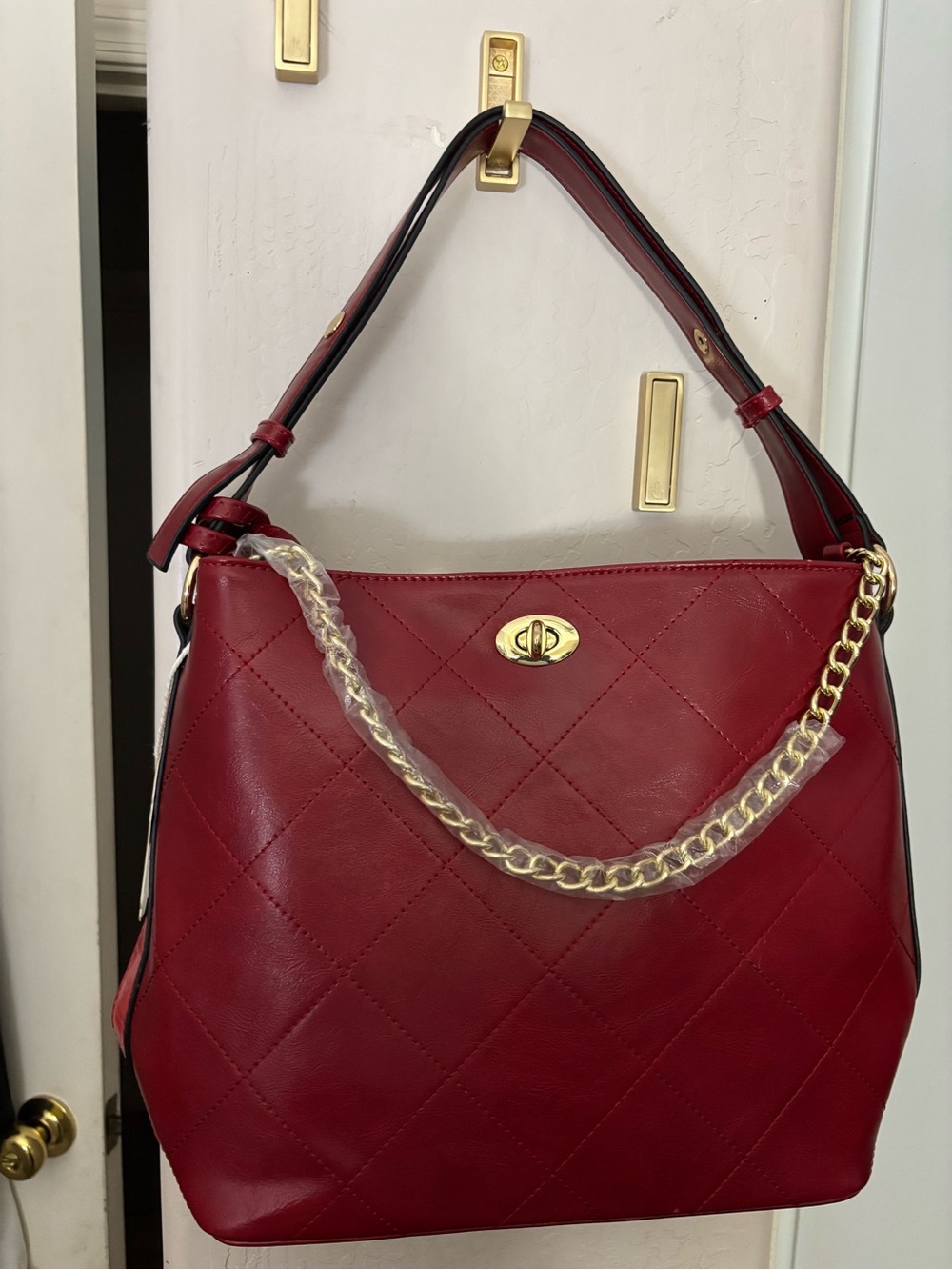 NWT Alyssa Women's Quilted Red Shoulder Bag with Gold Chain